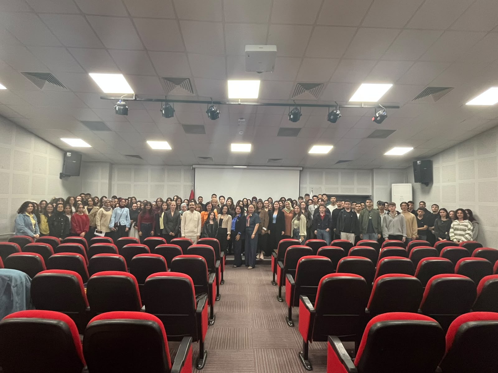 Bölümümüze Yeni Katılan Öğrencilerimize Yönelik Oryantasyon Programı Gerçekleştirildi - 10