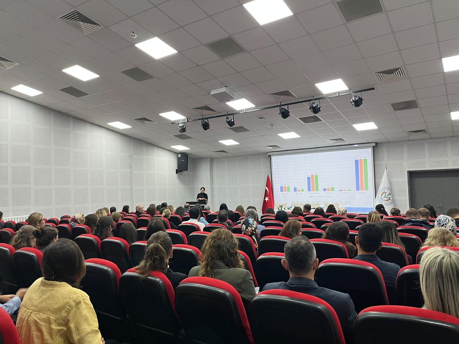 Fakültemizde 2026-2027 Akademik Yılı Başlangıç ve Değerlendirme Toplantısı Gerçekleştirildi - 4