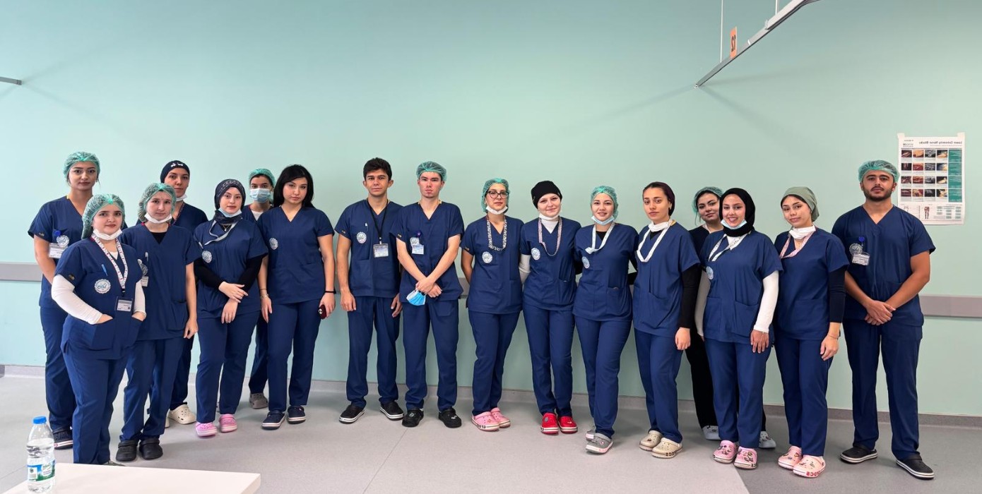 Anestezi Programı 2. sınıf Öğrencilerimiz uygulama eğitimlerine başladı.