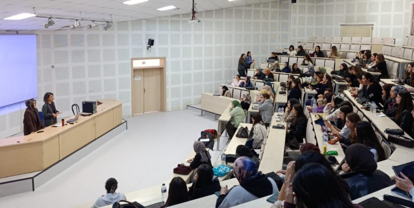 Gebelik ve Bakım Dersi Klinik Uygulama Öncesi Oryantasyon Programı Gerçekleştirildi