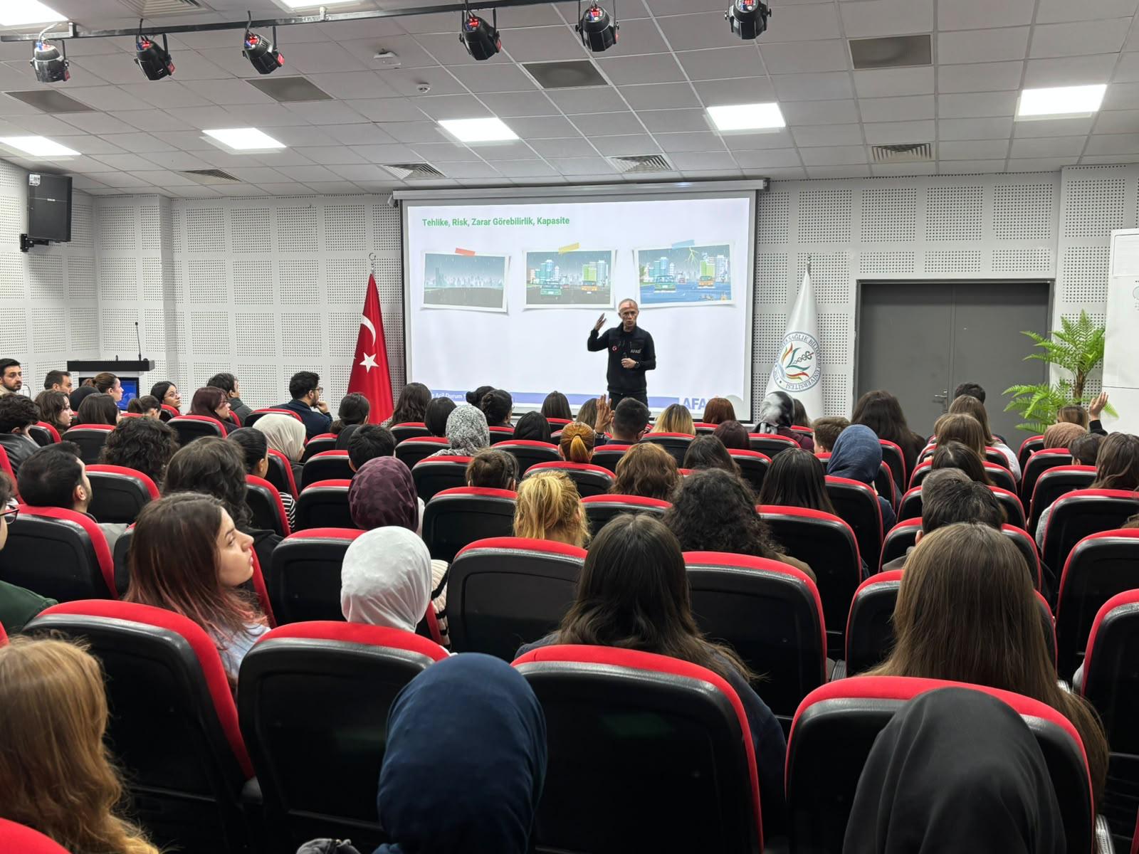 Fakültemizde “Afet Bilinci ve Gönüllülük” Eğitimi Gerçekleştirildi - 6