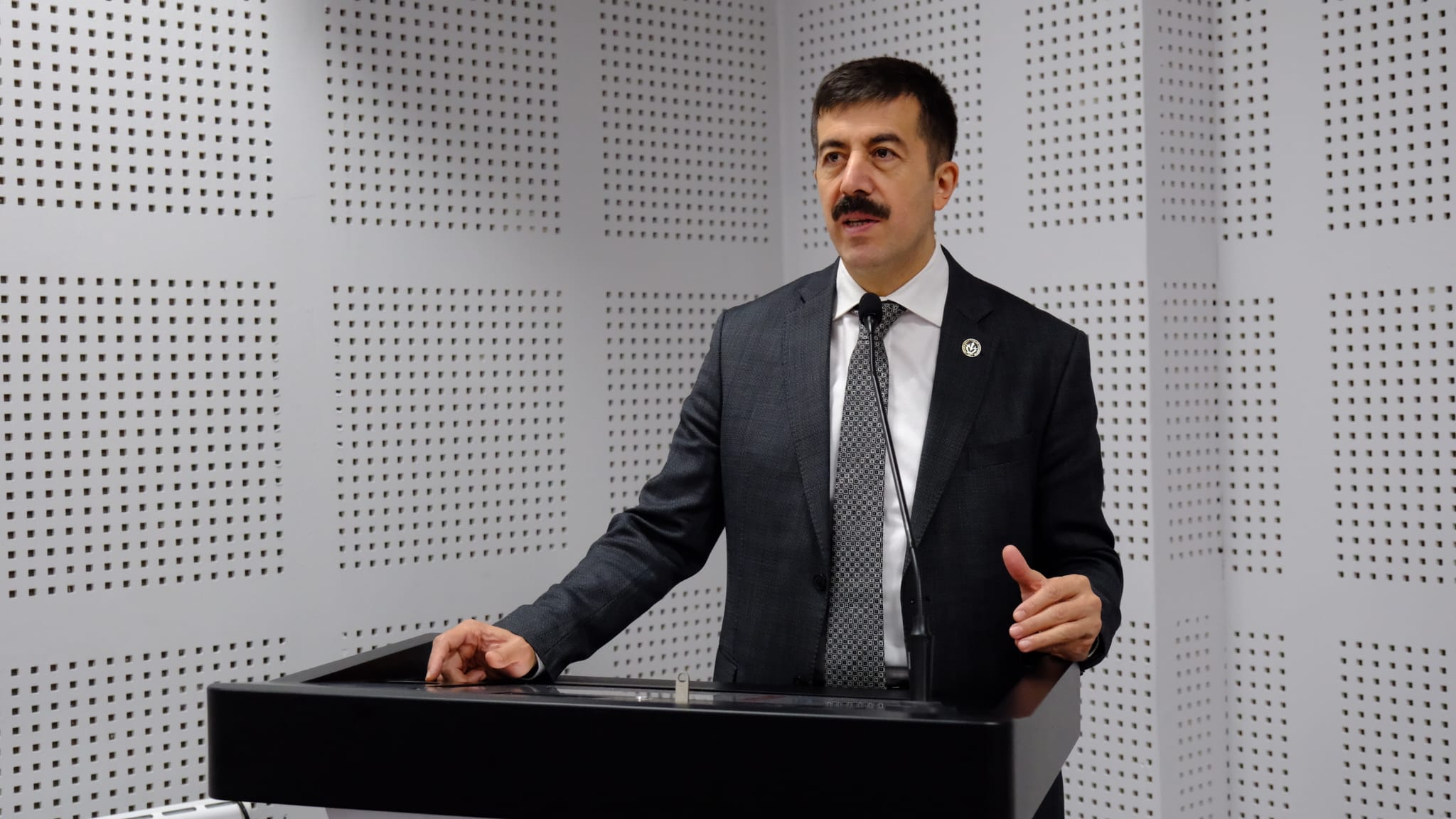 MÜHENDİSLİK VE DOĞA BİLİMLERİ FAKÜLTESİNDE AKADEMİK KURUL VE DEĞERLENDİRME TOPLANTISI GERÇEKLEŞTİRİLDİ