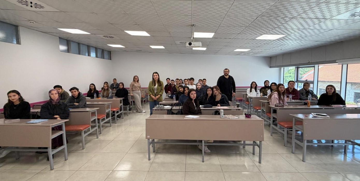 Elektronik ve Otomasyon Bölümü Biyomedikal Cihaz Teknolojisi Programı 1. Sınıf Öğrencilerine Yönelik Oryantasyon Programı Gerçekleştirildi.