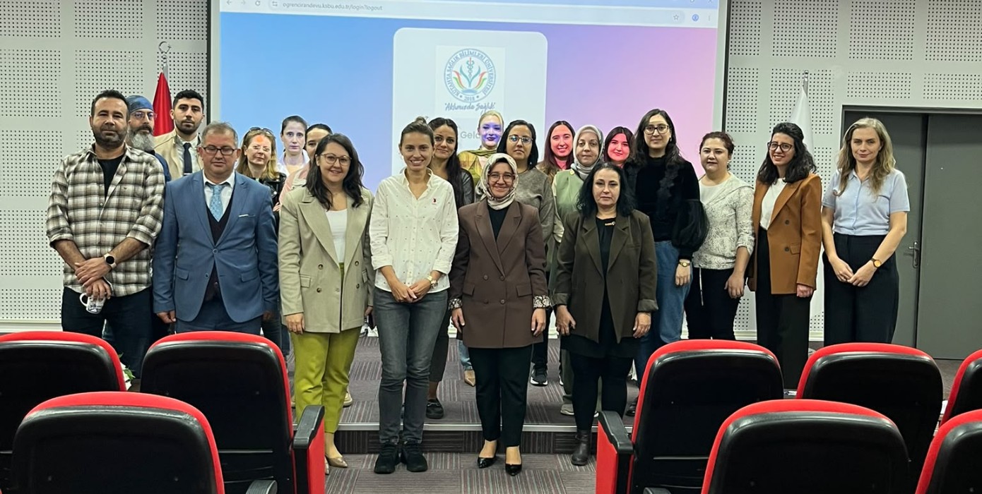 Fakültemizde Akademik Personele Yönelik “Öğrenci Randevu Sistemi Eğitimi” Gerçekleştirildi.