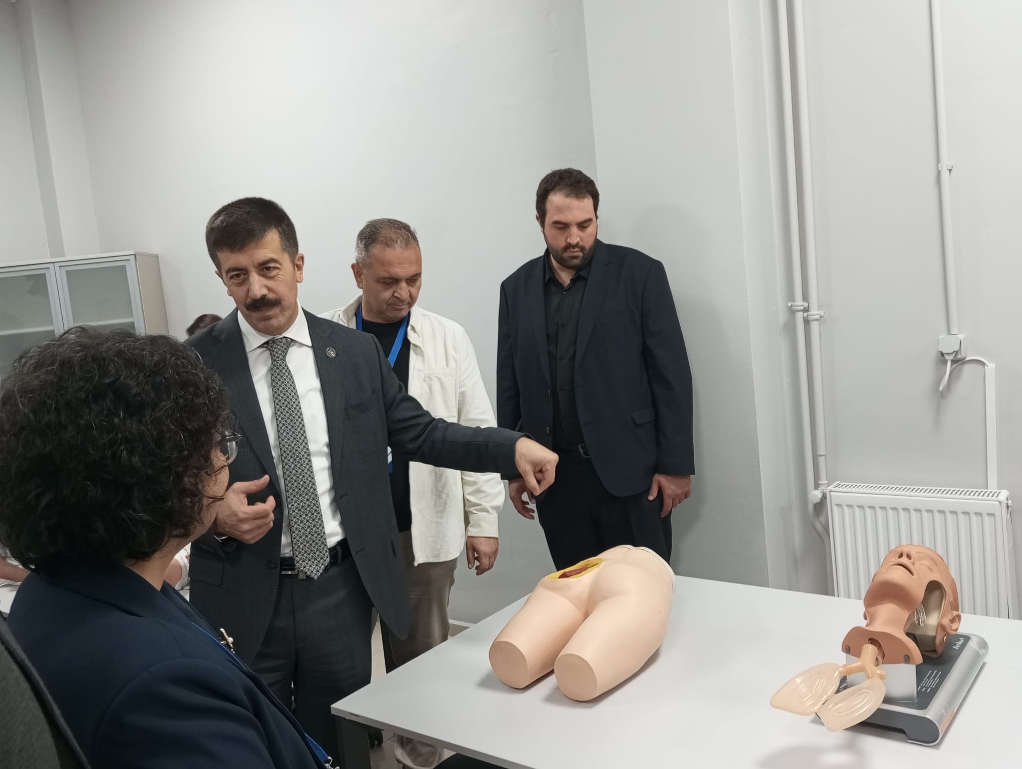 KSBÜ GEDİZ VE SİMAV SHMYO’DA MEDEK DEĞERLENDİRME SÜRECİ GERÇEKLEŞTİRİLDİ
