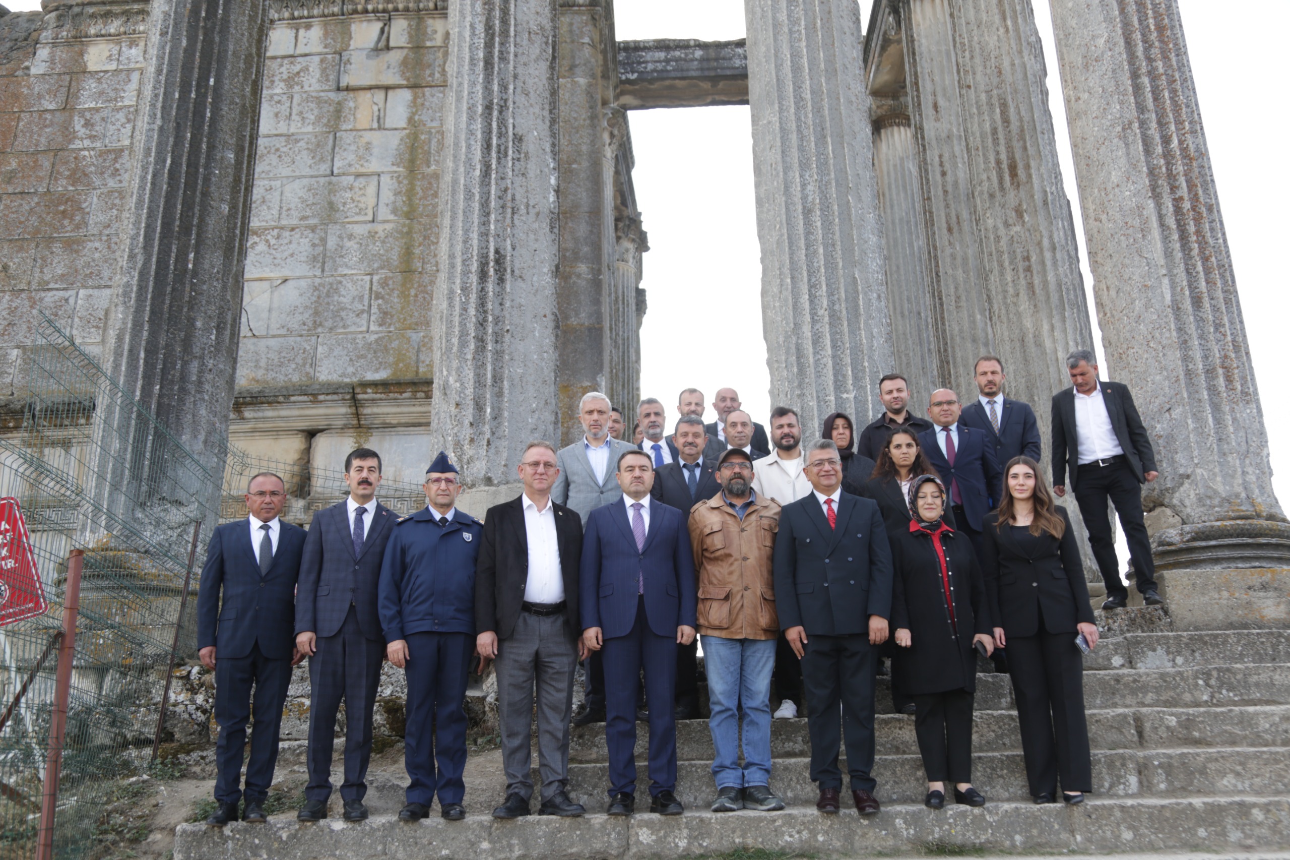 REKTÖRÜMÜZ, ÇAVDARHİSAR İLÇE DEVLET HASTANESİ AÇILIŞINA KATILDI