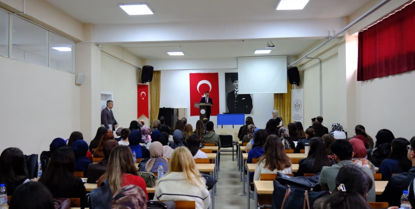 GEDİZ SAĞLIK HİZMETLERİ MYO’DA AKADEMİK KURUL VE DEĞERLENDİRME TOPLANTISI GERÇEKLEŞTİRİLDİ