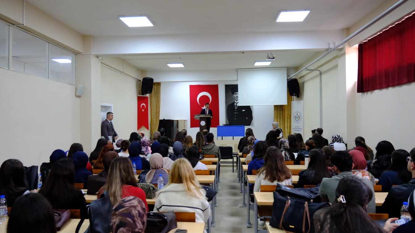 GEDİZ SAĞLIK HİZMETLERİ MYO’DA AKADEMİK KURUL VE DEĞERLENDİRME TOPLANTISI GERÇEKLEŞTİRİLDİ